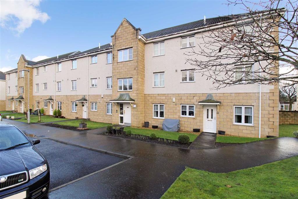 John Neilson Ave, Paisley 2 bed flat £100,000