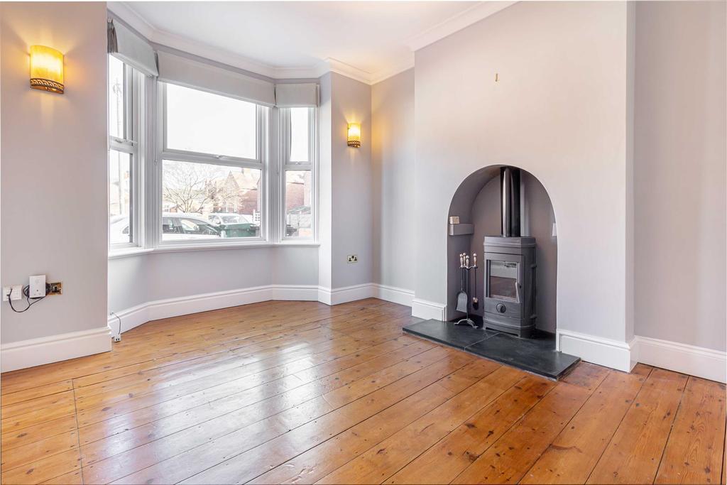 Woolhope Road, Worcester 2 bed semidetached house £270,000