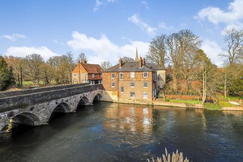 1 Ayleswade Road, Harnham, Salisbury, SP2 8DW