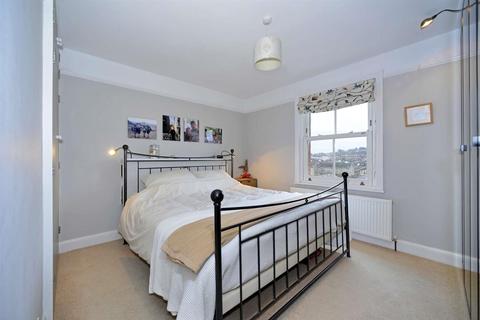 Little Orchard, 57 Ridgemount, Guildford, GU2 7TH