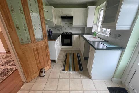 58 Clos Cilsaig, Dafen, Llanelli, SA14 8QU