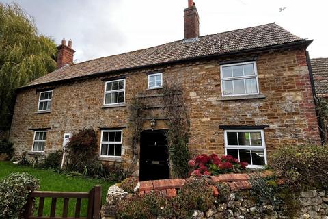 3 bedroom detached house to rent, The Nook, Sproxton, Melton Mowbray