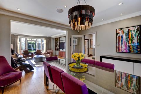 66 Southway, London, NW11 6SA