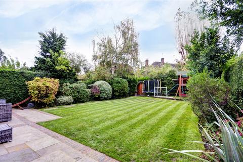 66 Southway, London, NW11 6SA