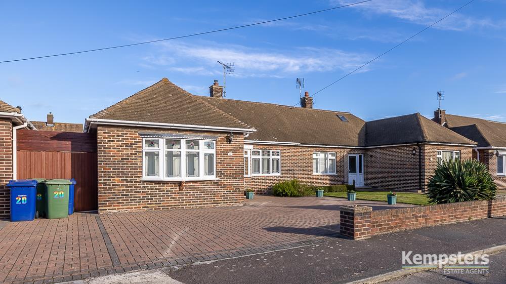 Orsett Heath Crescent, Grays 2 bed semidetached bungalow £425,000