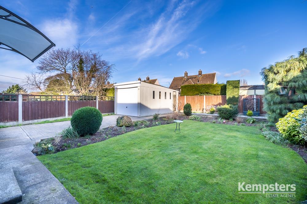 Rear Garden 1.jpg