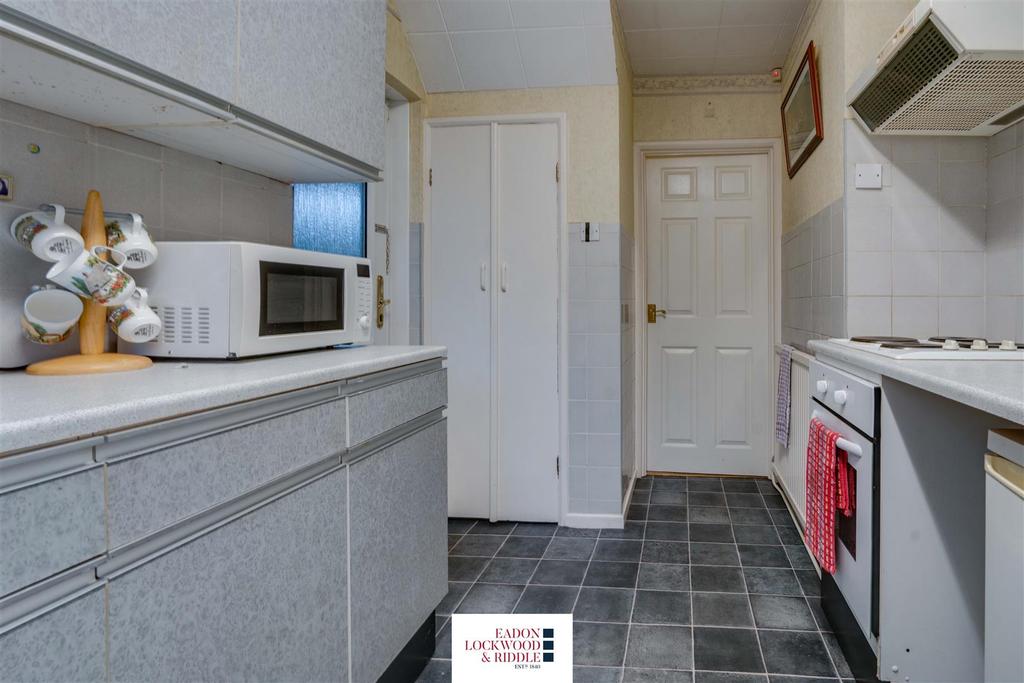 Kitchen 1.jpg