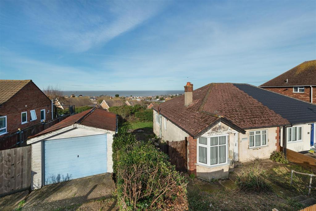 Grimthorpe Avenue, Whitstable 2 bed semidetached bungalow £450,000