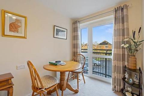 1 bedroom apartment for sale, Farringford Court, 1 Avenue Road, Lymington, Hampshire