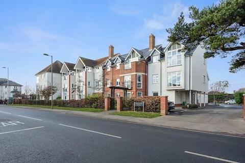 1 bedroom apartment for sale, Farringford Court, 1 Avenue Road, Lymington, Hampshire