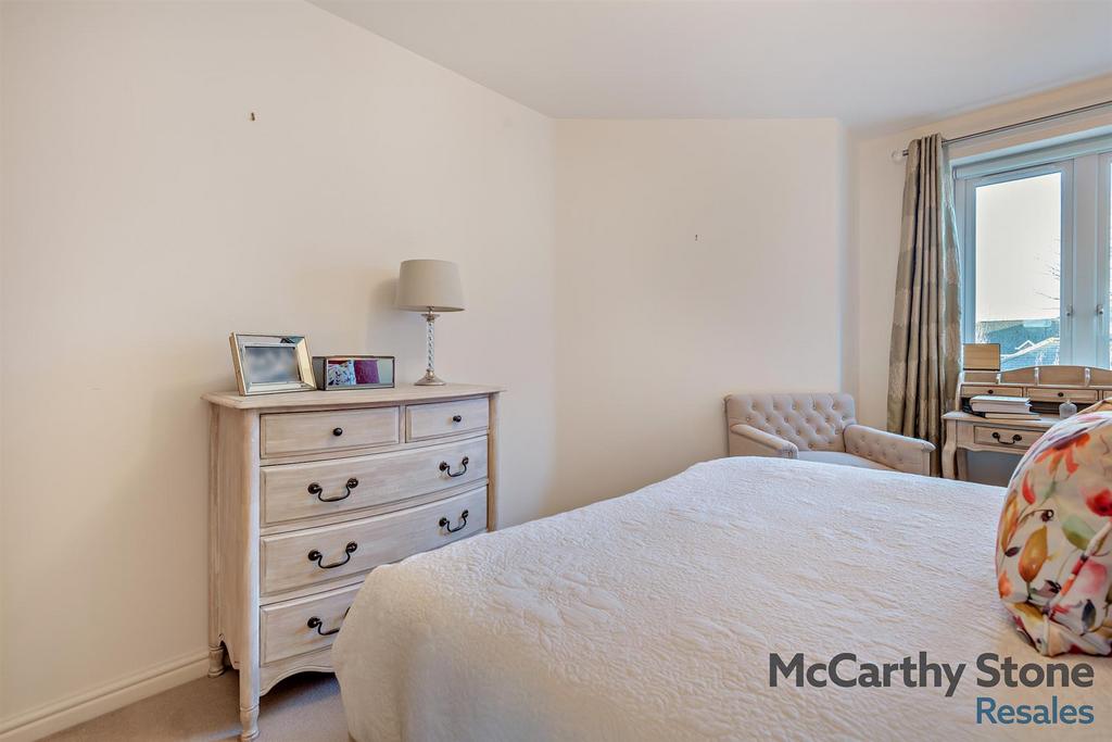8635230-interior03-800.jpg