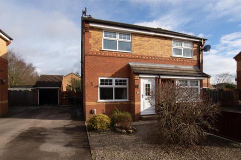 2 bedroom semi-detached house to rent, Hatfield Close, Rawcliffe, York, YO30 5WH