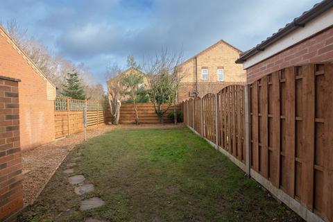 2 bedroom semi-detached house to rent, Hatfield Close, Rawcliffe, York, YO30 5WH