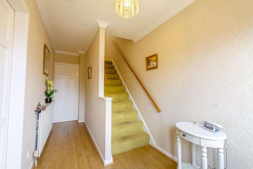 Rutland Avenue, Toton, NG9 6EP 3 bed detached house £1,150 pcm (£265 pw)