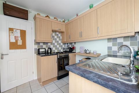104 Fosseway Avenue, Moreton-in-marsh, GL56 0EA