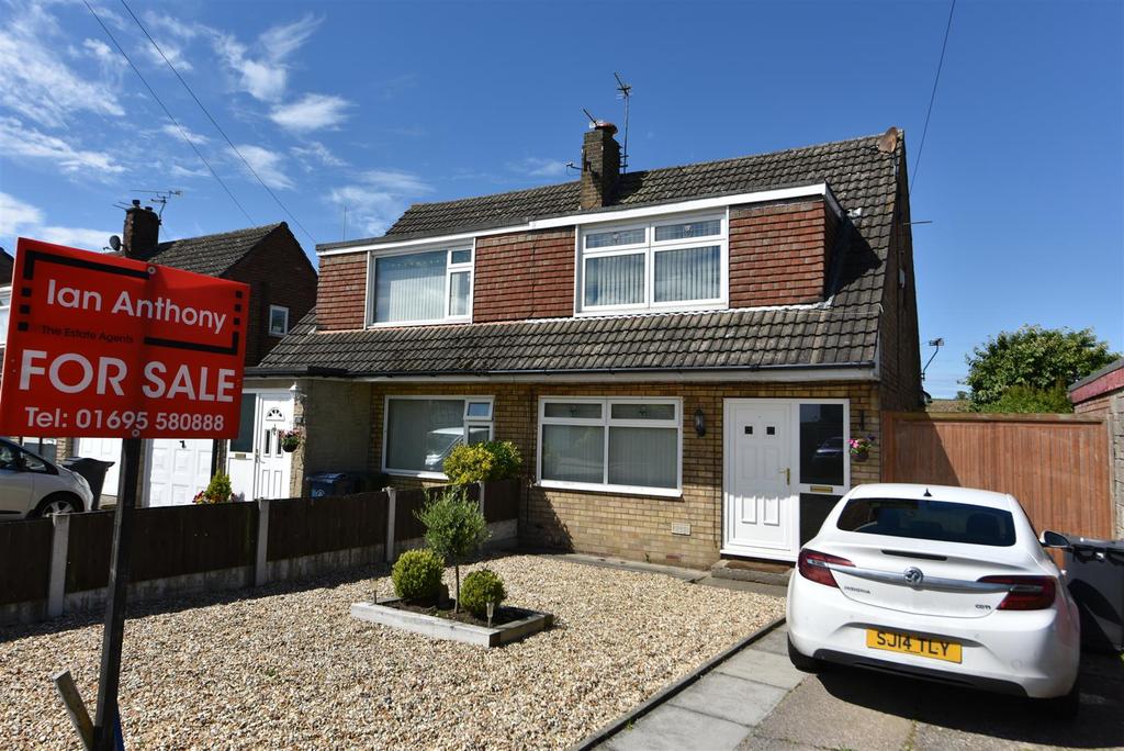 Redgate, Ormskirk, Lancashire 3 bed semidetached house £219,950