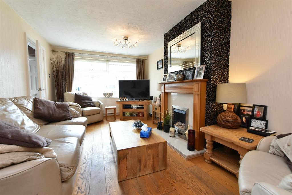 Redgate, Ormskirk, Lancashire 3 bed semidetached house £219,950