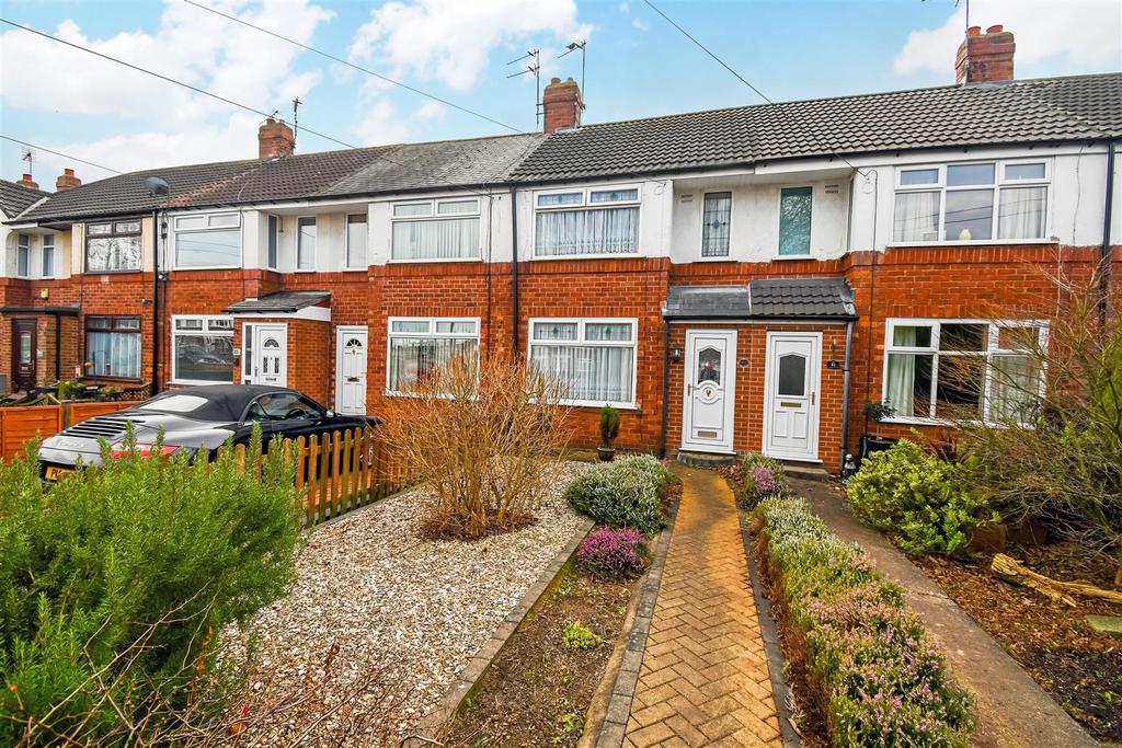 Wold Road, Hull 2 bed terraced house £100,000