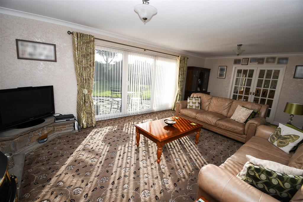 Hill Brow, Kirk Ella, Hull 4 bed detached house £460,000
