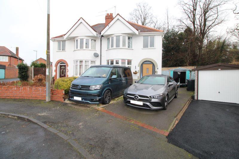 Dennis Hall Road, Stourbridge 3 bed semidetached house £239,950