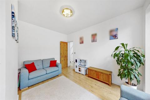 3 bedroom end of terrace house for sale - College Road, Wembley