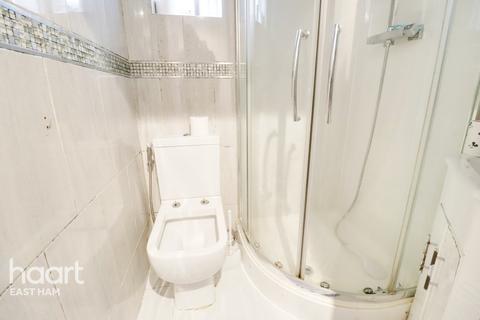 193 Walton Road, London, E12 5RN