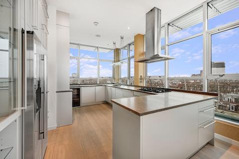 4 bedroom penthouse to rent, Roland Gardens, London