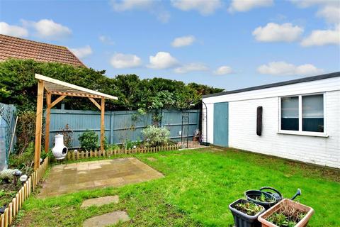 10 Penfold Gardens, Shepherdswell, Dover, CT15 7PQ