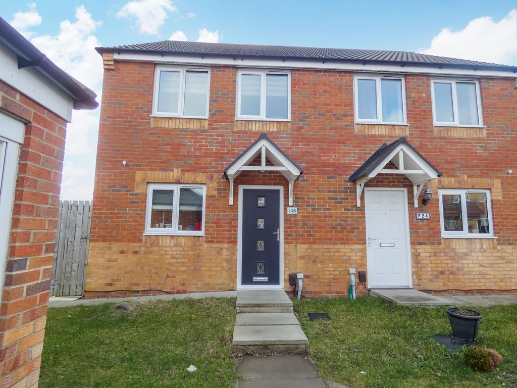 Montrose Crescent, Hebburn, Tyne and... 3 bed semidetached house £