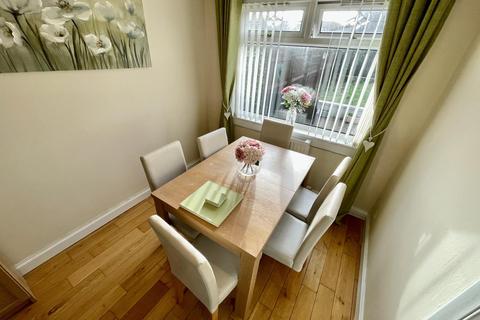 7 Denholm Way, Beith, KA15 1BN