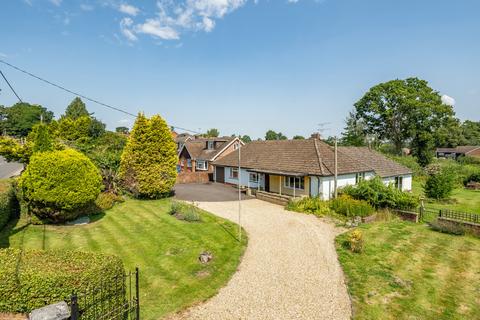 3 bedroom bungalow for sale, Southampton Road, Alderbury, Salisbury, SP5