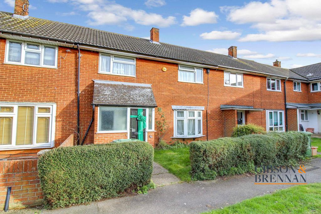 Spenders Close, Basildon, SS14 3 bed terraced house £350,000
