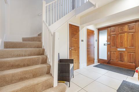 Beechways Castle Road, Woking, GU21 4EU