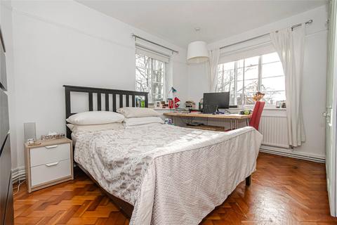 46 Denison Close, London, N2 0JU