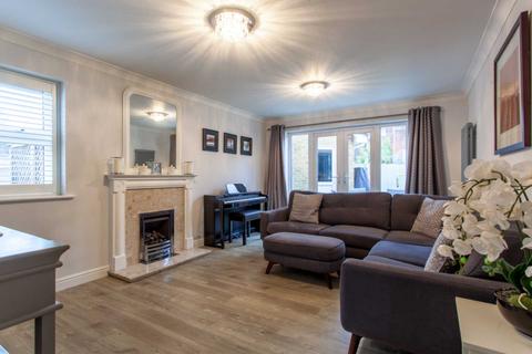 1 Aberaman, Emmer Green, Reading, RG4 8LD