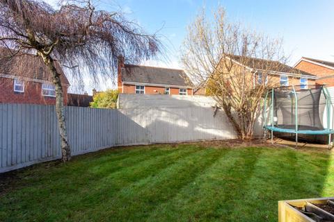 1 Aberaman, Emmer Green, Reading, RG4 8LD