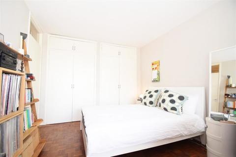 14, Howmic Court Arlington Road, Twickenham, TW1 2BD