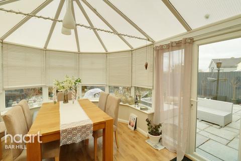 26 Hillfield, Foxton, Cambridge, CB22 6RZ