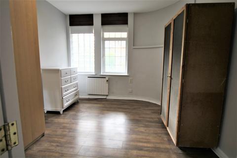 2 bedroom apartment to rent, Highfield Court, Highfield Road, Golders Green, NW11