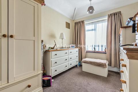 54 Allerford Road, London, SE6 3DF