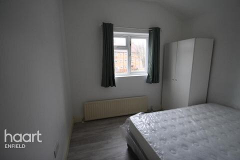 Derby Road, Enfield, EN3