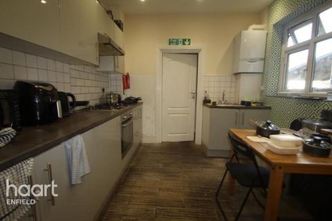 1 bedroom in a house share to rent, Derby Road, Enfield, EN3