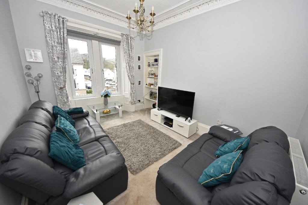 Castlegreen Lane, Dumbarton, West Dunbartonshire, G82 2 bed flat £79,000