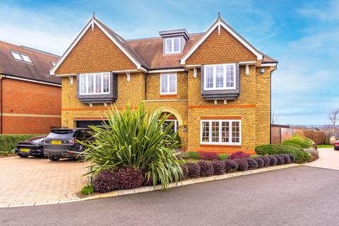 19 Priest Hill Close, Epsom, KT17 3FD