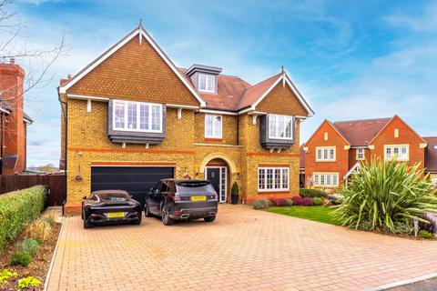 19 Priest Hill Close, Epsom, KT17 3FD