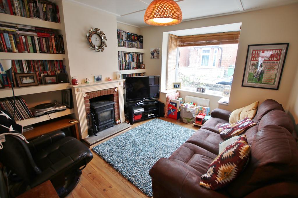 Ivy Road, Southampton 2 bed semidetached house £240,000