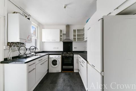 41 Station Crescent, London, N15 5BG