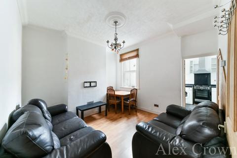 41 Station Crescent, London, N15 5BG