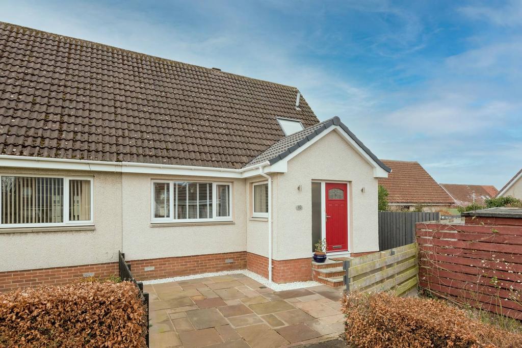 10 Cunningham Court, Longniddry, EH32... 3 bed semidetached house £