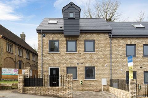 3 bedroom semi-detached house for sale, Mowbray Road, New Barnet, Hertfordshire, EN5